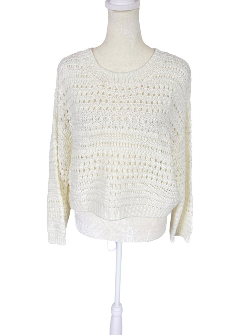 True Craft cream long sleeve open knit cropped super soft sweater women's small